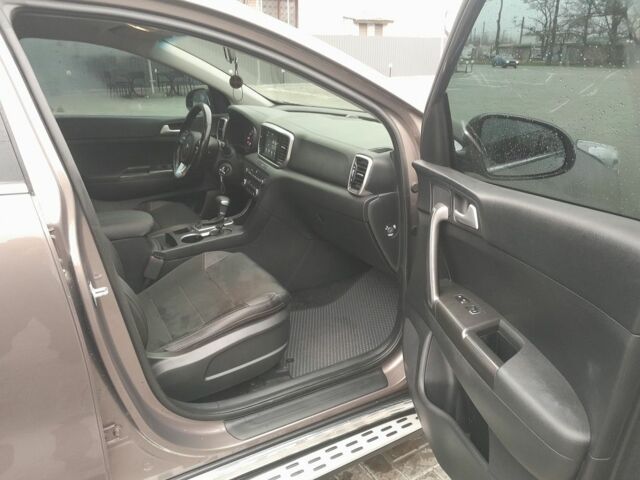 Коричневий Кіа Sportage, об'ємом двигуна 1.6 л та пробігом 133 тис. км за 18999 $, фото 4 на Automoto.ua