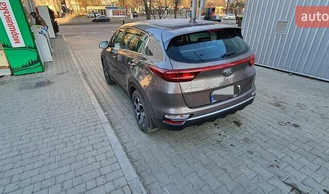 Коричневый Киа Sportage, объемом двигателя 1.6 л и пробегом 84 тыс. км за 18888 $, фото 7 на Automoto.ua