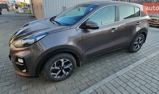 Коричневый Киа Sportage, объемом двигателя 1.6 л и пробегом 84 тыс. км за 18888 $, фото 10 на Automoto.ua