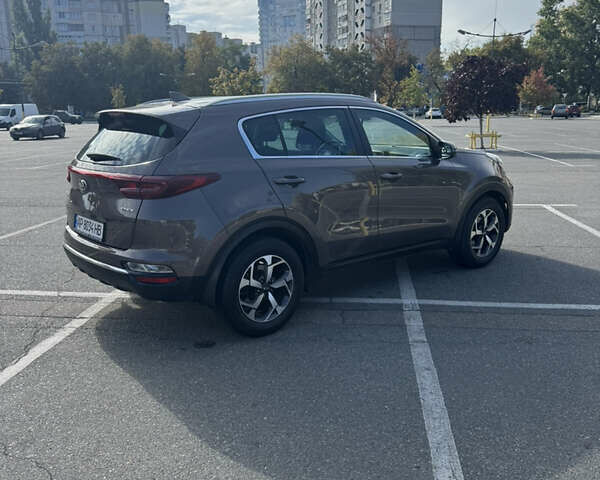 Коричневый Киа Sportage, объемом двигателя 1.6 л и пробегом 86 тыс. км за 17150 $, фото 3 на Automoto.ua