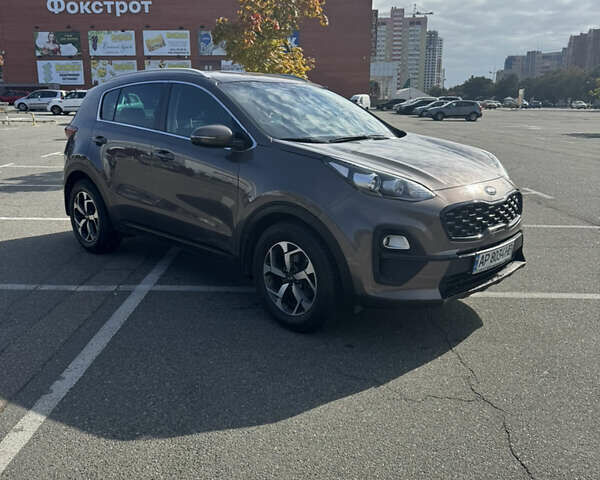 Коричневый Киа Sportage, объемом двигателя 1.6 л и пробегом 86 тыс. км за 17150 $, фото 2 на Automoto.ua