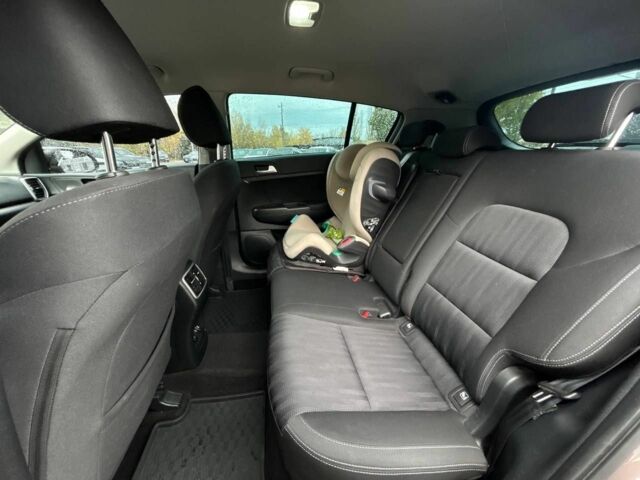 Коричневый Киа Sportage, объемом двигателя 1.6 л и пробегом 139 тыс. км за 14500 $, фото 18 на Automoto.ua