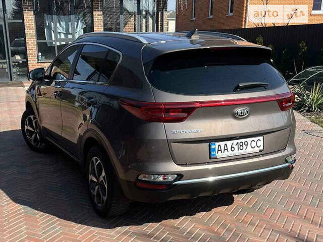 Коричневий Кіа Sportage, об'ємом двигуна 1.59 л та пробігом 138 тис. км за 15800 $, фото 3 на Automoto.ua