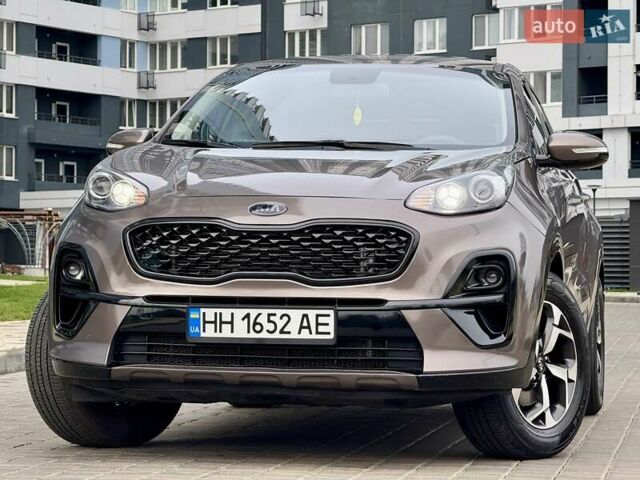 Коричневий Кіа Sportage, об'ємом двигуна 1.59 л та пробігом 53 тис. км за 13900 $, фото 8 на Automoto.ua