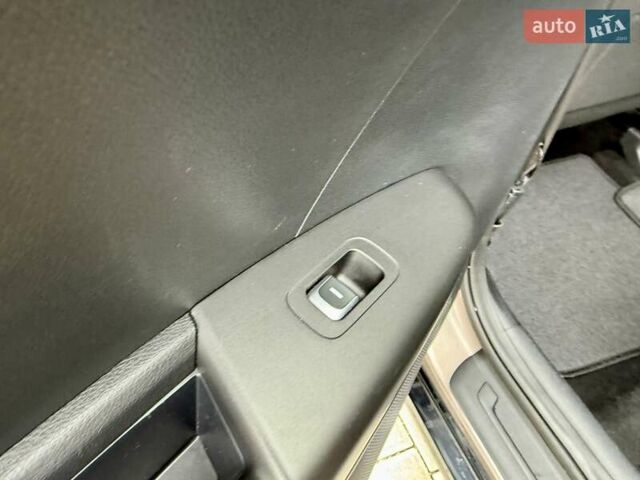 Коричневий Кіа Sportage, об'ємом двигуна 1.59 л та пробігом 53 тис. км за 13900 $, фото 61 на Automoto.ua