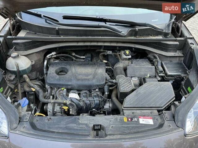 Коричневый Киа Sportage, объемом двигателя 1.59 л и пробегом 24 тыс. км за 20500 $, фото 16 на Automoto.ua