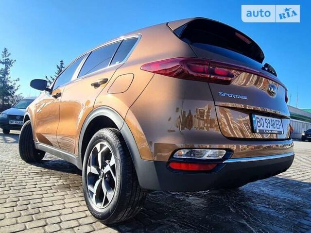 Коричневый Киа Sportage, объемом двигателя 2.36 л и пробегом 108 тыс. км за 19100 $, фото 10 на Automoto.ua