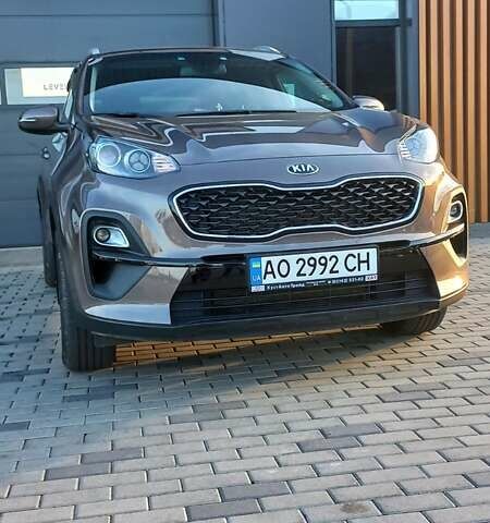 Коричневий Кіа Sportage, об'ємом двигуна 1.59 л та пробігом 39 тис. км за 21200 $, фото 1 на Automoto.ua