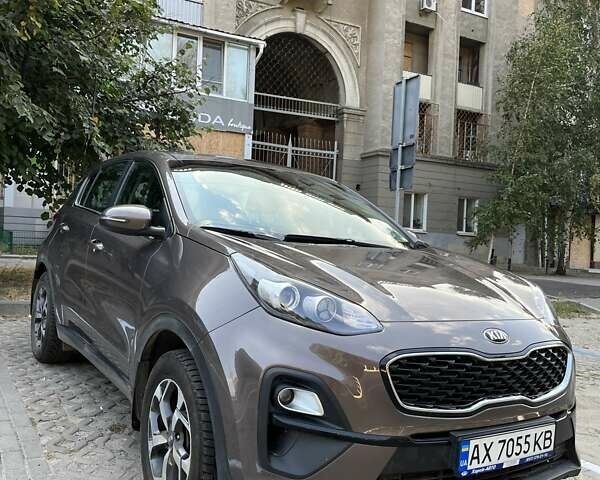 Коричневый Киа Sportage, объемом двигателя 1.59 л и пробегом 24 тыс. км за 20500 $, фото 1 на Automoto.ua