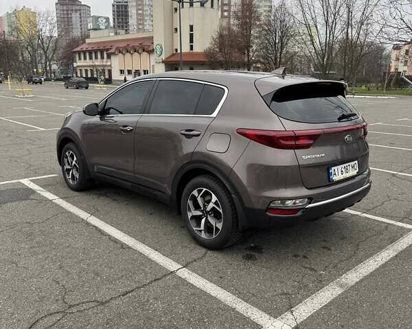 Коричневий Кіа Sportage, об'ємом двигуна 1.59 л та пробігом 64 тис. км за 18950 $, фото 3 на Automoto.ua