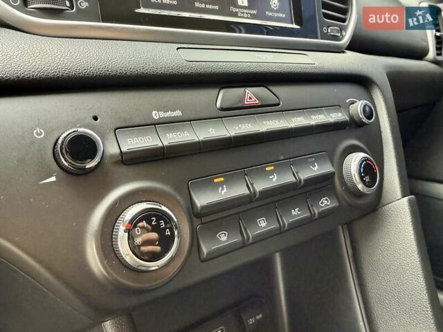 Коричневий Кіа Sportage, об'ємом двигуна 1.59 л та пробігом 53 тис. км за 13900 $, фото 37 на Automoto.ua