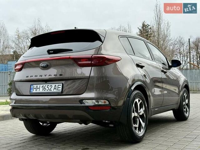 Коричневий Кіа Sportage, об'ємом двигуна 1.59 л та пробігом 53 тис. км за 13900 $, фото 10 на Automoto.ua