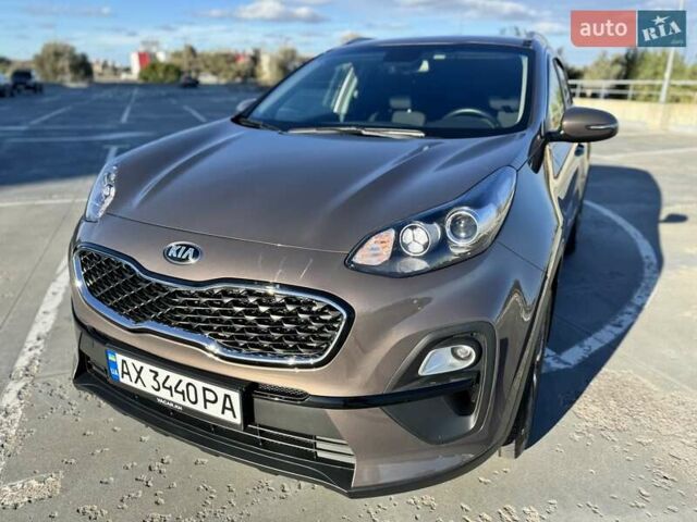 Кіа Sportage 2021 у Харкові на Automoto.ua Коричневий Кіа Sportage, об'ємом двигуна 1.59 л та пробігом 66 тис. км за 18999 $, фото 28 на Automoto.ua