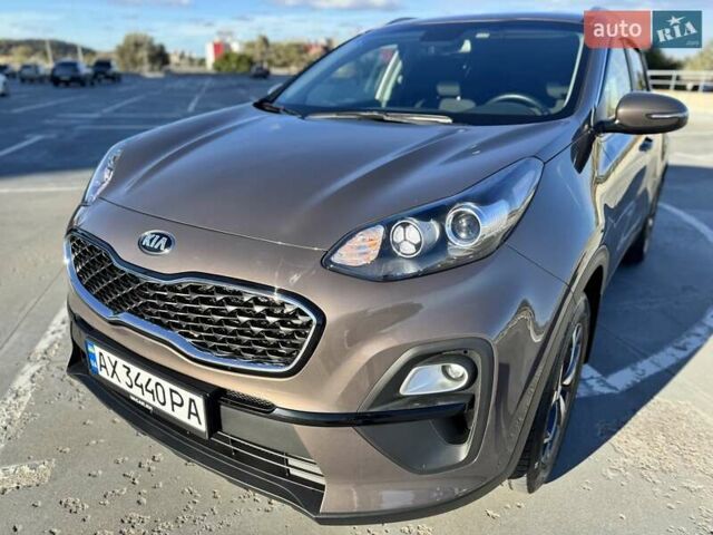 Коричневий Кіа Sportage, об'ємом двигуна 1.59 л та пробігом 66 тис. км за 18999 $, фото 29 на Automoto.ua