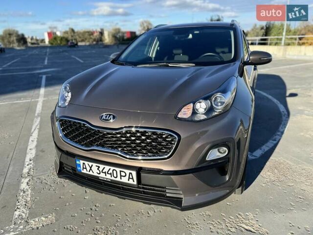 Кіа Sportage 2021 у Харкові на Automoto.ua Коричневий Кіа Sportage, об'ємом двигуна 1.59 л та пробігом 66 тис. км за 18999 $, фото 26 на Automoto.ua