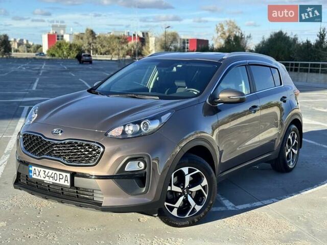 Кіа Sportage 2021 у Харкові на Automoto.ua Коричневий Кіа Sportage, об'ємом двигуна 1.59 л та пробігом 66 тис. км за 18999 $, фото 11 на Automoto.ua