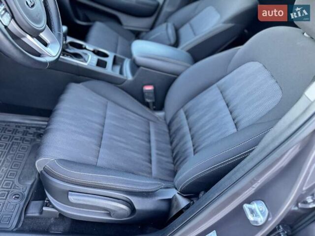 Кіа Sportage 2021 у Харкові на Automoto.ua Коричневий Кіа Sportage, об'ємом двигуна 1.59 л та пробігом 66 тис. км за 18999 $, фото 33 на Automoto.ua