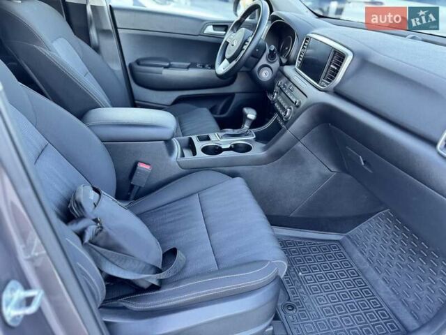 Кіа Sportage 2021 у Харкові на Automoto.ua Коричневий Кіа Sportage, об'ємом двигуна 1.59 л та пробігом 66 тис. км за 18999 $, фото 38 на Automoto.ua
