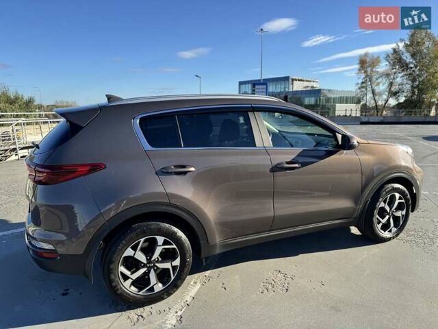 Кіа Sportage 2021 у Харкові на Automoto.ua Коричневий Кіа Sportage, об'ємом двигуна 1.59 л та пробігом 66 тис. км за 18999 $, фото 23 на Automoto.ua