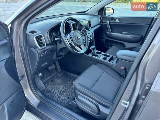 Кіа Sportage 2021 у Харкові на Automoto.ua Коричневий Кіа Sportage, об'ємом двигуна 1.59 л та пробігом 66 тис. км за 18999 $, фото 31 на Automoto.ua