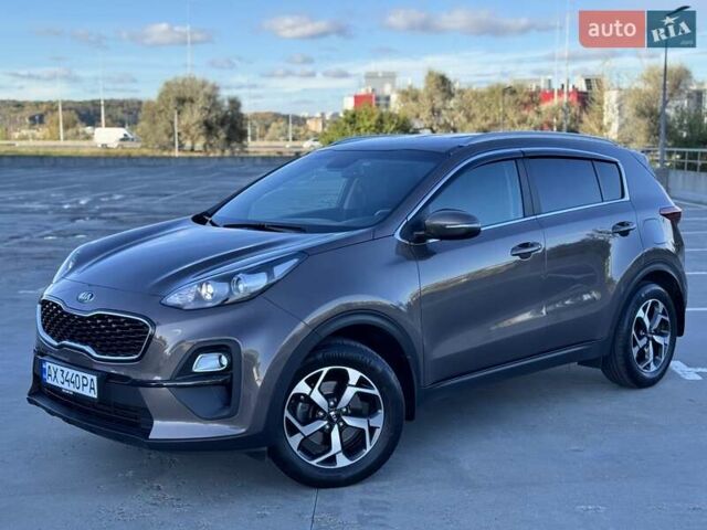 Кіа Sportage 2021 у Харкові на Automoto.ua Коричневий Кіа Sportage, об'ємом двигуна 1.59 л та пробігом 66 тис. км за 18999 $, фото 8 на Automoto.ua