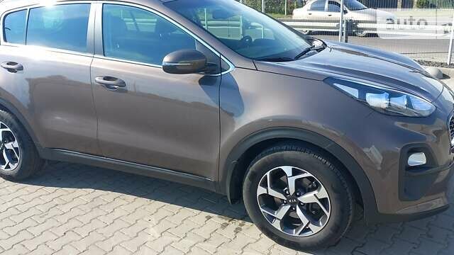 Коричневый Киа Sportage, объемом двигателя 1.59 л и пробегом 28 тыс. км за 22299 $, фото 5 на Automoto.ua