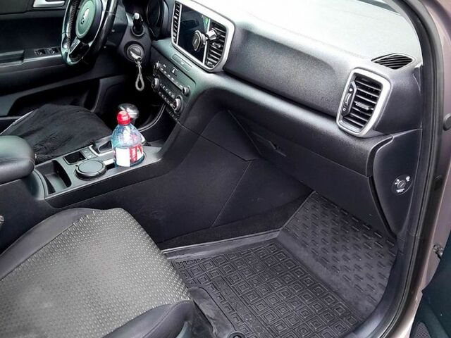 Коричневий Кіа Sportage, об'ємом двигуна 1.6 л та пробігом 125 тис. км за 20500 $, фото 4 на Automoto.ua