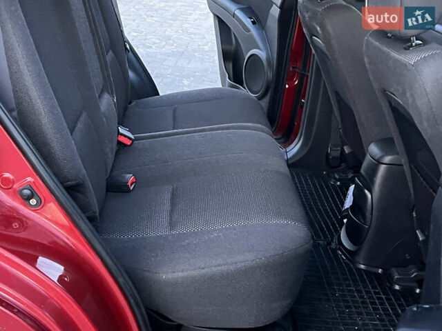 Червоний Кіа Sportage, об'ємом двигуна 2 л та пробігом 300 тис. км за 5999 $, фото 32 на Automoto.ua