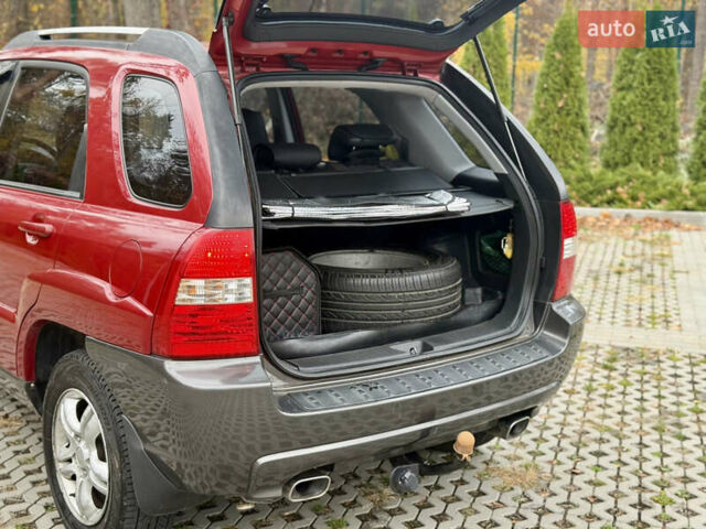 Красный Киа Sportage, объемом двигателя 2.66 л и пробегом 275 тыс. км за 7500 $, фото 30 на Automoto.ua