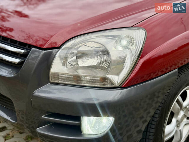 Красный Киа Sportage, объемом двигателя 2.66 л и пробегом 275 тыс. км за 7500 $, фото 21 на Automoto.ua