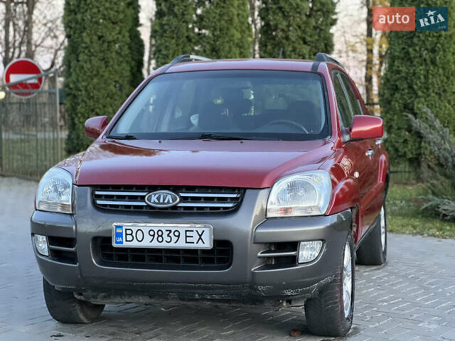 Червоний Кіа Sportage, об'ємом двигуна 2 л та пробігом 300 тис. км за 5999 $, фото 8 на Automoto.ua