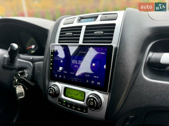 Красный Киа Sportage, объемом двигателя 2.66 л и пробегом 275 тыс. км за 7500 $, фото 36 на Automoto.ua