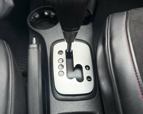 Красный Киа Sportage, объемом двигателя 2.66 л и пробегом 275 тыс. км за 7500 $, фото 43 на Automoto.ua