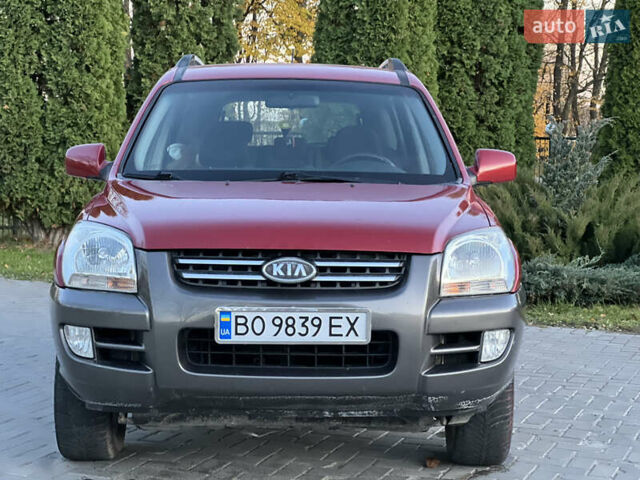 Червоний Кіа Sportage, об'ємом двигуна 2 л та пробігом 300 тис. км за 5999 $, фото 6 на Automoto.ua