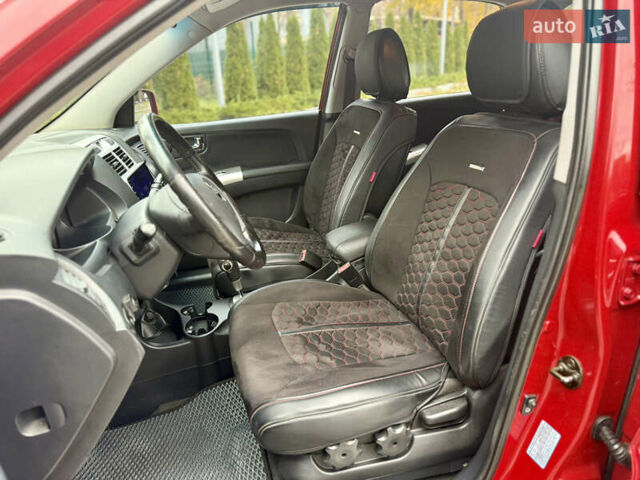 Красный Киа Sportage, объемом двигателя 2.66 л и пробегом 275 тыс. км за 7500 $, фото 31 на Automoto.ua