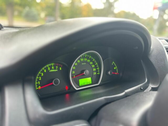 Красный Киа Sportage, объемом двигателя 2 л и пробегом 222 тыс. км за 8500 $, фото 23 на Automoto.ua