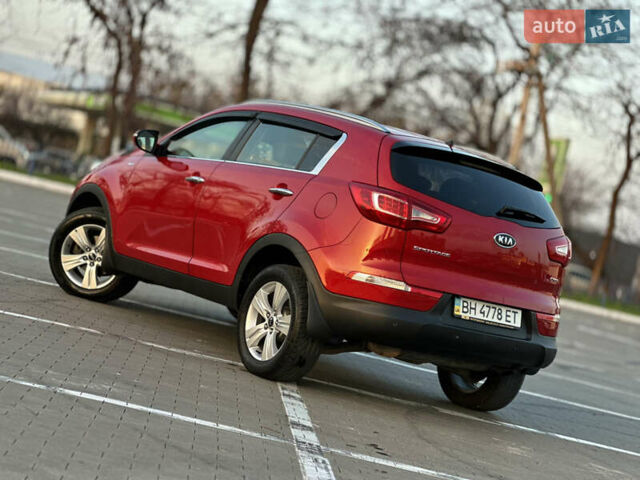 Червоний Кіа Sportage, об'ємом двигуна 2 л та пробігом 150 тис. км за 13500 $, фото 12 на Automoto.ua
