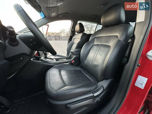 Червоний Кіа Sportage, об'ємом двигуна 2 л та пробігом 150 тис. км за 13500 $, фото 53 на Automoto.ua