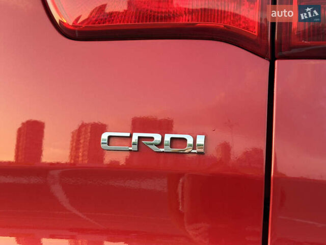 Червоний Кіа Sportage, об'ємом двигуна 2 л та пробігом 150 тис. км за 13500 $, фото 27 на Automoto.ua