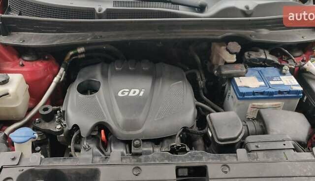 Красный Киа Sportage, объемом двигателя 2.4 л и пробегом 120 тыс. км за 13000 $, фото 6 на Automoto.ua