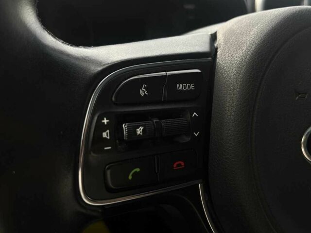 Красный Киа Sportage, объемом двигателя 2.4 л и пробегом 155 тыс. км за 16800 $, фото 9 на Automoto.ua