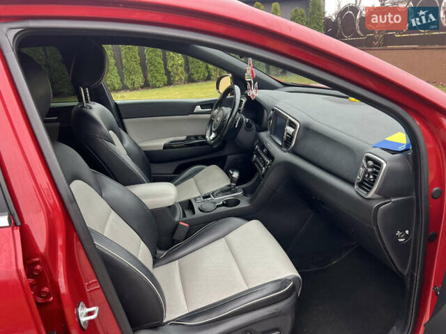 Червоний Кіа Sportage, об'ємом двигуна 2 л та пробігом 132 тис. км за 19300 $, фото 13 на Automoto.ua