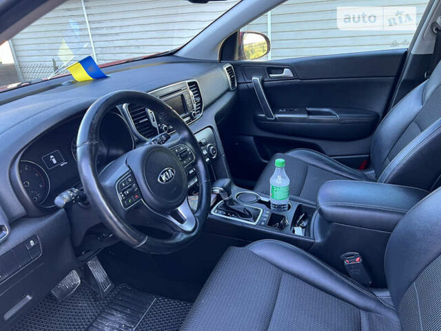 Красный Киа Sportage, объемом двигателя 2 л и пробегом 130 тыс. км за 19300 $, фото 21 на Automoto.ua