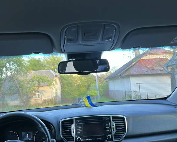 Красный Киа Sportage, объемом двигателя 2 л и пробегом 130 тыс. км за 19300 $, фото 16 на Automoto.ua