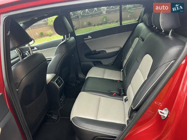 Червоний Кіа Sportage, об'ємом двигуна 2 л та пробігом 132 тис. км за 19300 $, фото 11 на Automoto.ua