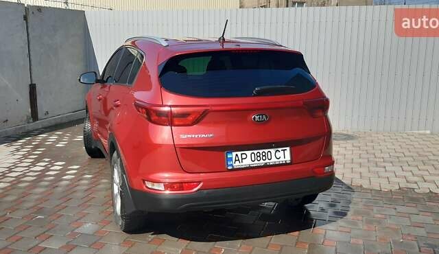 Красный Киа Sportage, объемом двигателя 2 л и пробегом 160 тыс. км за 15999 $, фото 2 на Automoto.ua