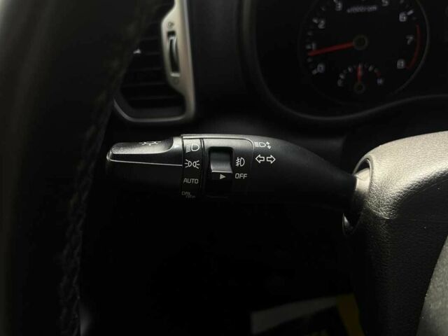 Красный Киа Sportage, объемом двигателя 2.4 л и пробегом 155 тыс. км за 16800 $, фото 14 на Automoto.ua