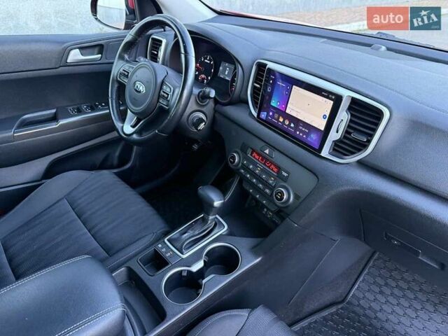 Червоний Кіа Sportage, об'ємом двигуна 1.69 л та пробігом 58 тис. км за 18800 $, фото 32 на Automoto.ua