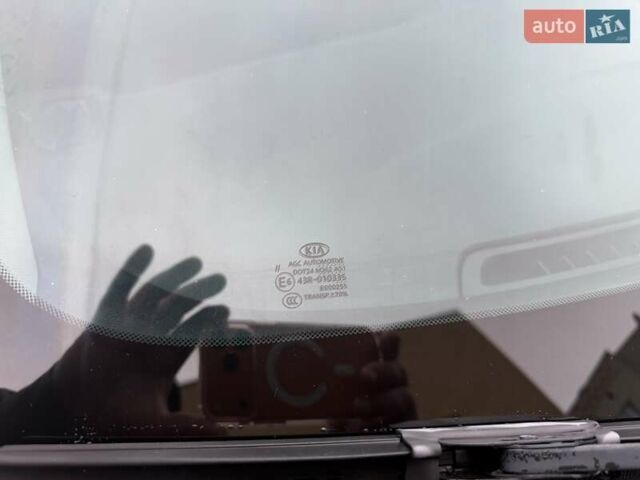 Красный Киа Sportage, объемом двигателя 2 л и пробегом 110 тыс. км за 17600 $, фото 7 на Automoto.ua