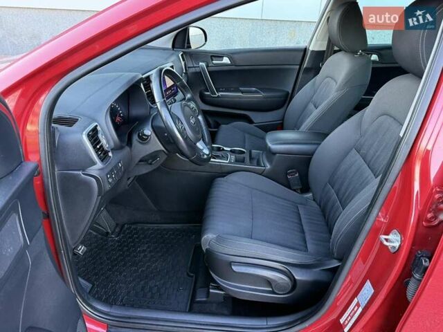 Червоний Кіа Sportage, об'ємом двигуна 1.69 л та пробігом 58 тис. км за 18800 $, фото 28 на Automoto.ua